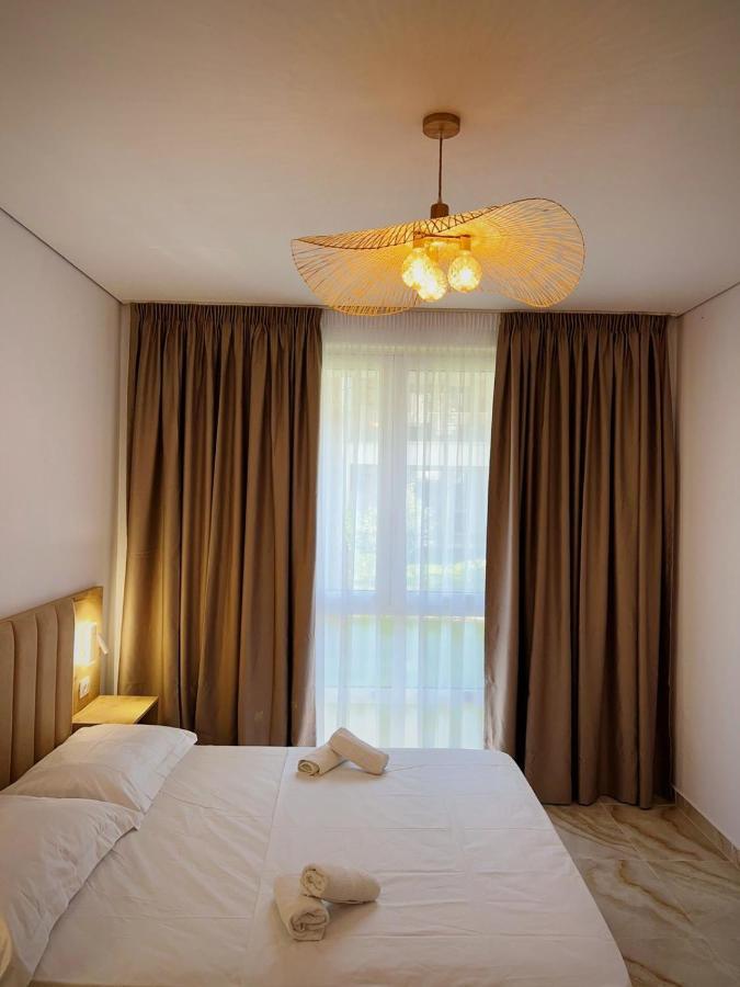 Pine Apartments At San Pietro Resort Дуррес Екстер'єр фото