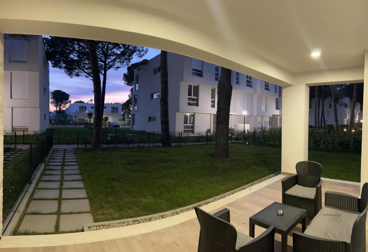 Pine Apartments At San Pietro Resort Дуррес Екстер'єр фото