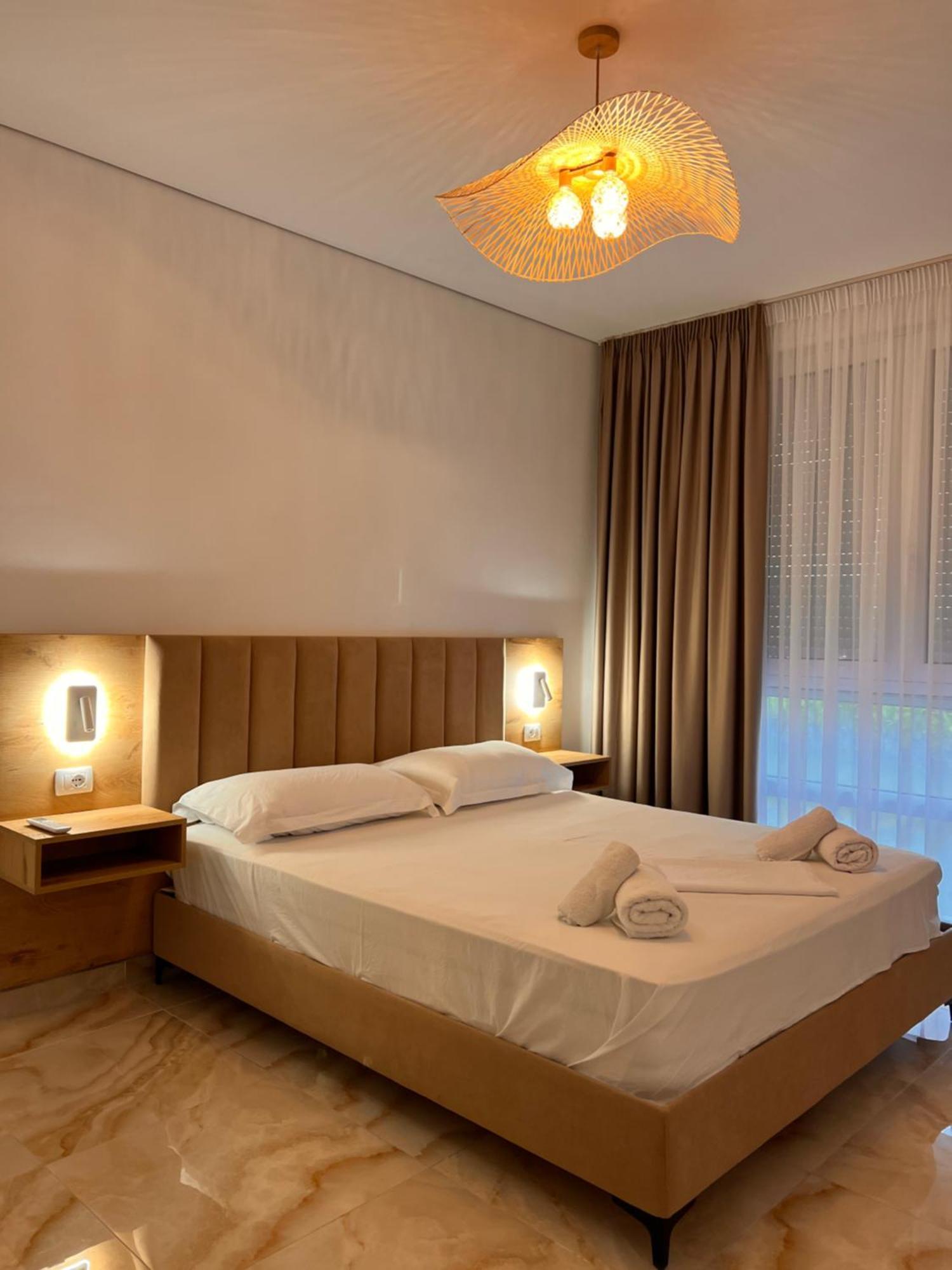 Pine Apartments At San Pietro Resort Дуррес Екстер'єр фото